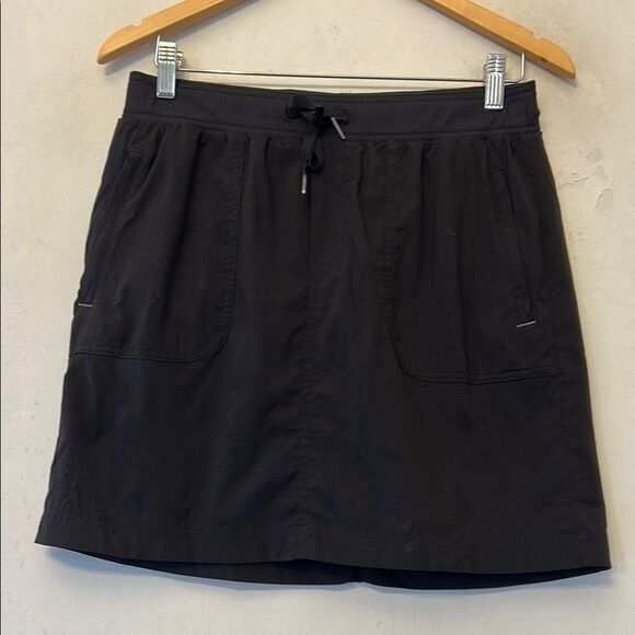 LL Bean Black pull on drawstring athletic skort Size S EUC - Picture 1 of 11